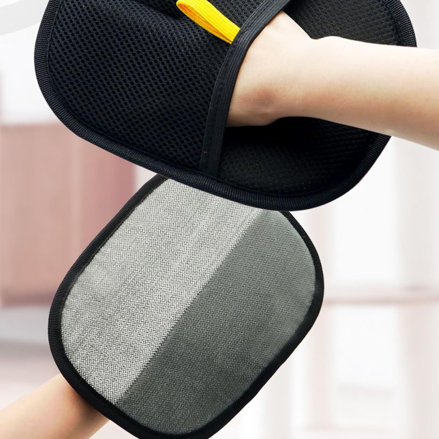 Pet Hair Removal Gloves - Electrostatic Grooming Tool